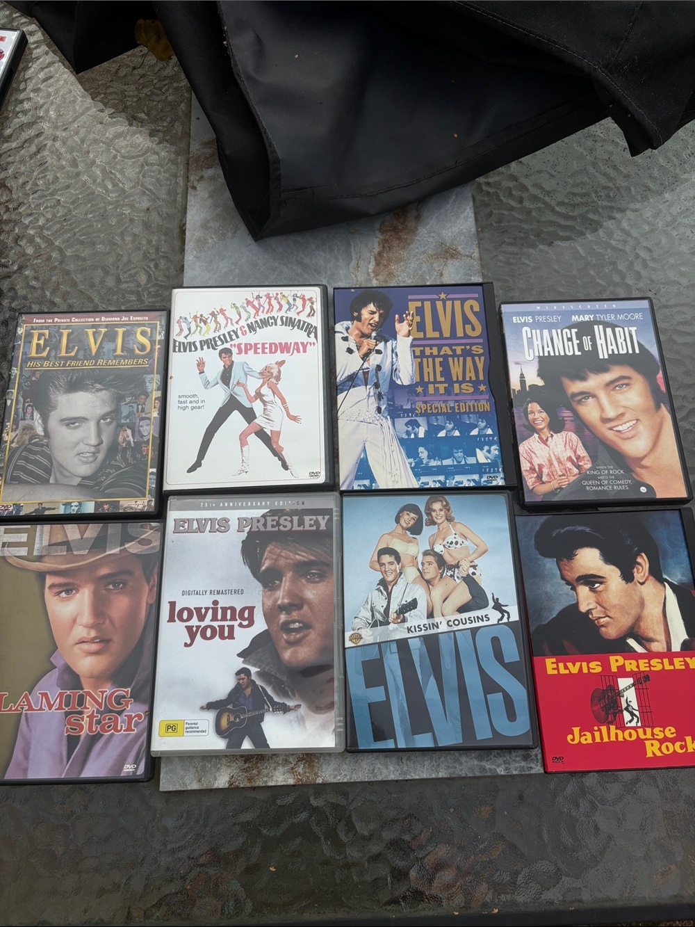 Classic DVD Collection - Assorted Covers (Black) Elvis Presley